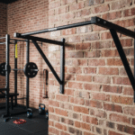 Drążek do podciągania na ścianę WOADI HART